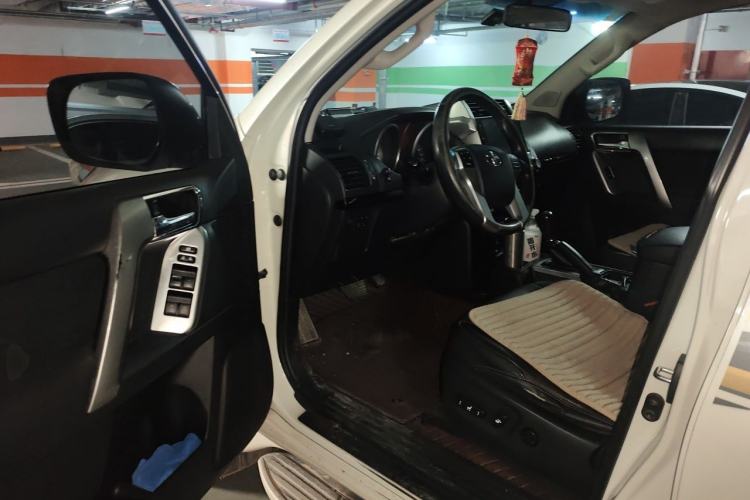 Used Toyota Prado 2015 2.7L Automatic Standard Edition Driver Seat