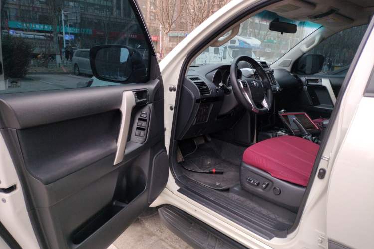 Used Toyota Prado 2015 2.7L Automatic Standard Edition Driver Seat