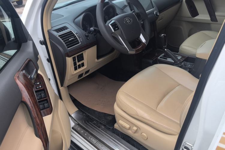Used Toyota Prado 2015 2.7L Automatic Standard Edition Driver Seat