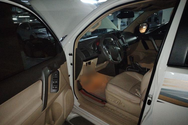 Used Toyota Prado 2015 2.7L TXL Middle East Version Driver Seat