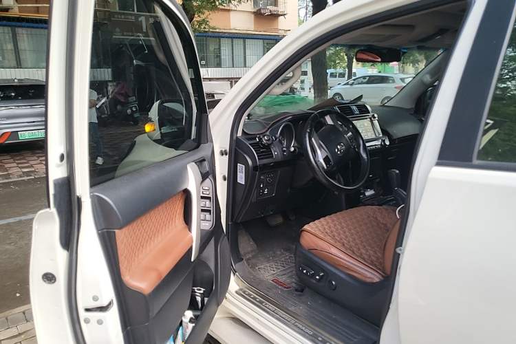 Used Toyota Prado  Driver Seat