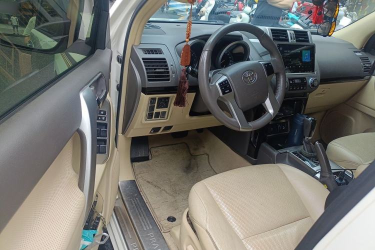 Used Toyota Prado  Driver Seat