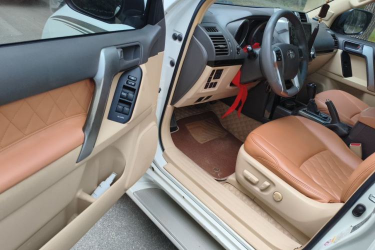Used Toyota Prado 2015 2.7L 4x4 Gasoline Version 7 Seats U.S. Specification Driver Seat