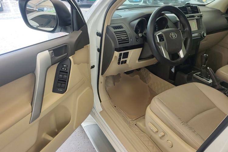 Used Toyota Prado 2015 2.7L Parallel Import Driver Seat