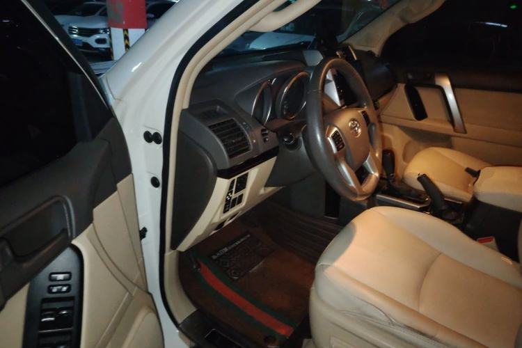Used Toyota Prado 2015 2.7L Automatic Standard Edition Driver Seat