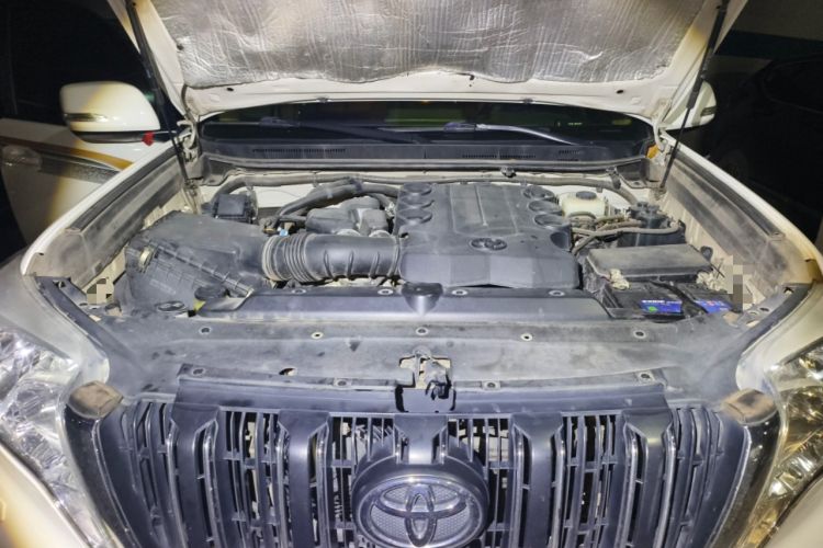 Used Toyota Prado  Engine Bay