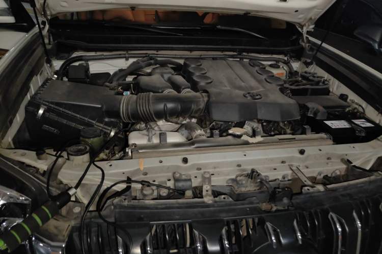 Used Toyota Prado  Engine Bay