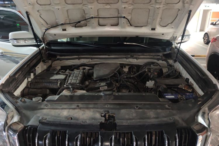 Used Toyota Prado 2015 2.7L Automatic Standard Edition Engine Bay