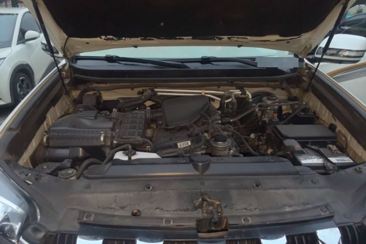 Used Toyota Prado  Engine Bay
