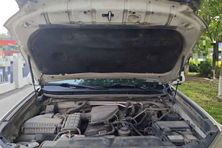 Used Toyota Prado  Engine Bay