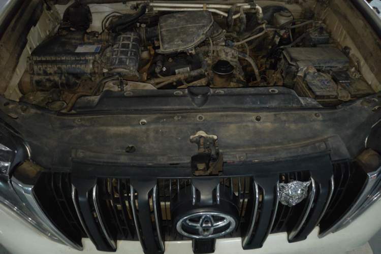 Used Toyota Prado  Engine Bay