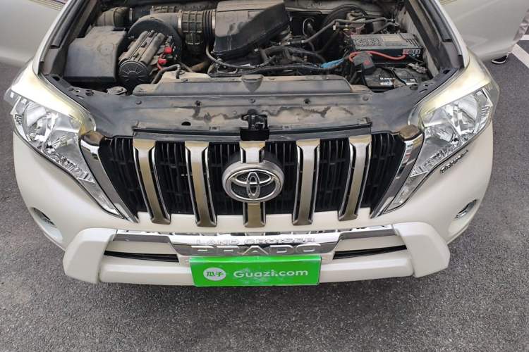 Used Toyota Prado 2015 2.7L TXL Middle East Version Engine Bay