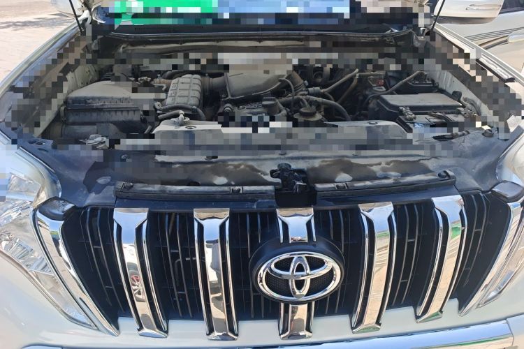 Used Toyota Prado  Engine Bay