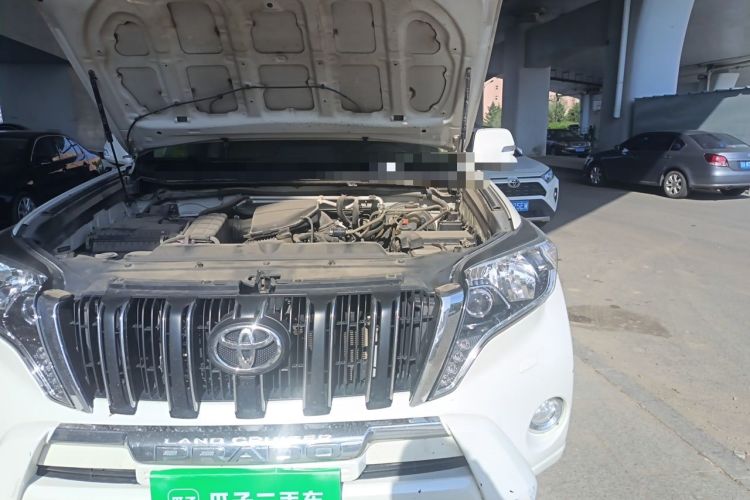 Used Toyota Prado 2015 2.7L TXL Middle East Version Engine Bay Left
