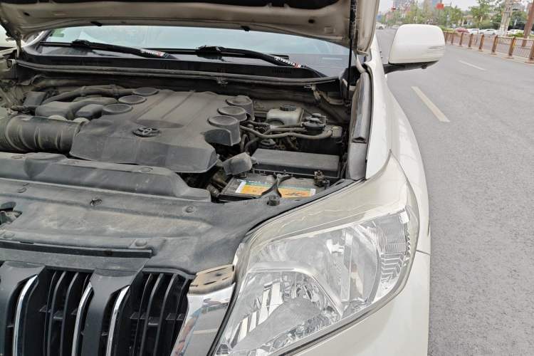 Used Toyota Prado  Engine Bay Left
