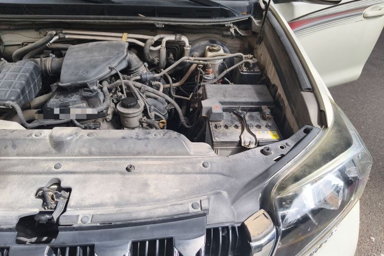 Used Toyota Prado  Engine Bay Left