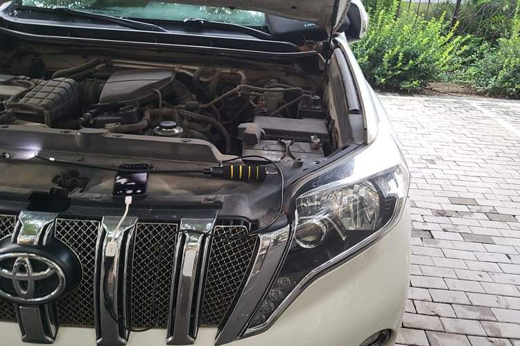 Used Toyota Prado  Engine Bay Left