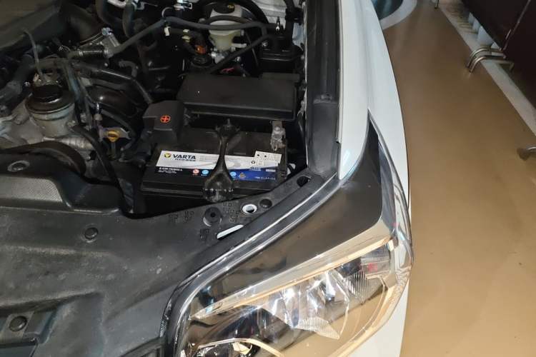 Used Toyota Prado  Engine Bay Left