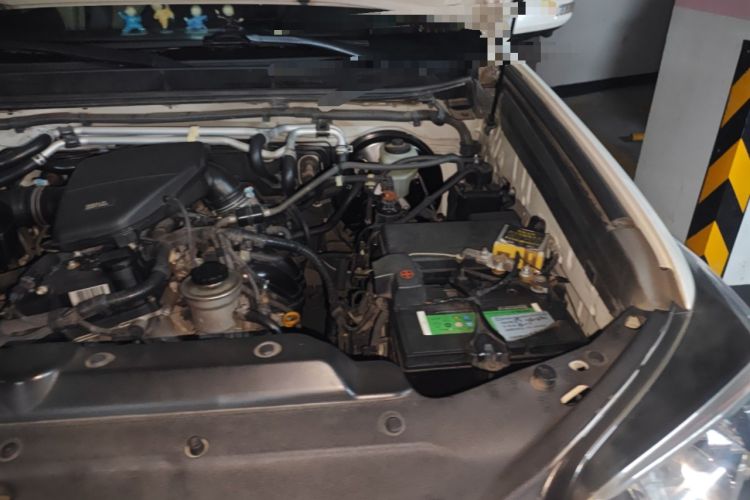Used Toyota Prado  Engine Bay Left