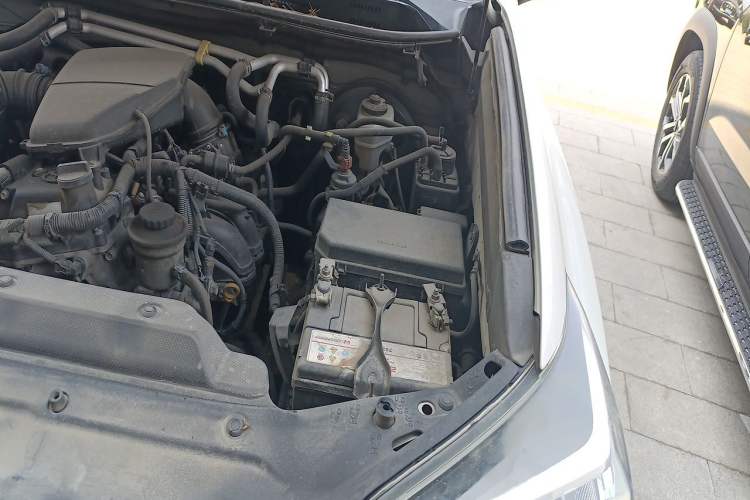 Used Toyota Prado 2015 2.7L TXL Middle East Version Engine Bay Left