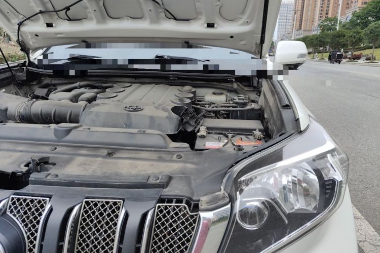 Used Toyota Prado  Engine Bay Left