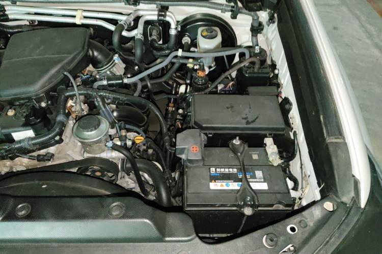 Used Toyota Prado  Engine Bay Left