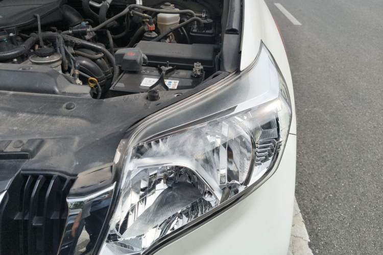 Used Toyota Prado  Engine Bay Left