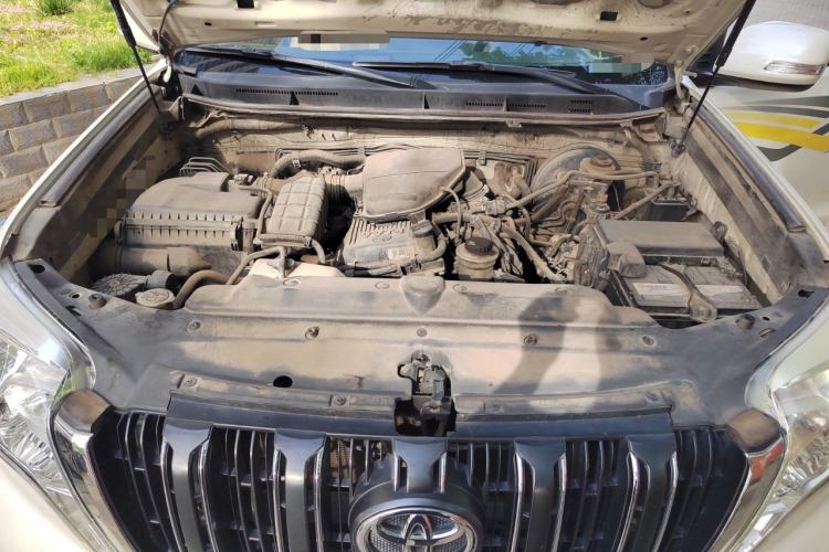 Used Toyota Prado 2015 2.7L Automatic Standard Edition Engine Bay