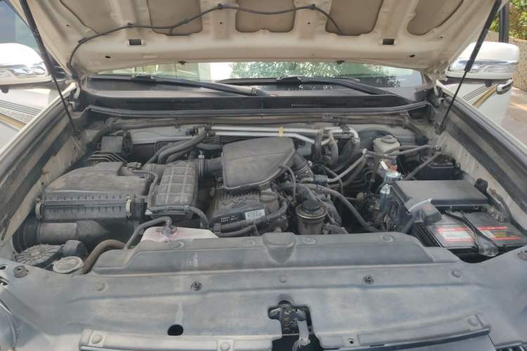 Used Toyota Prado  Engine Bay