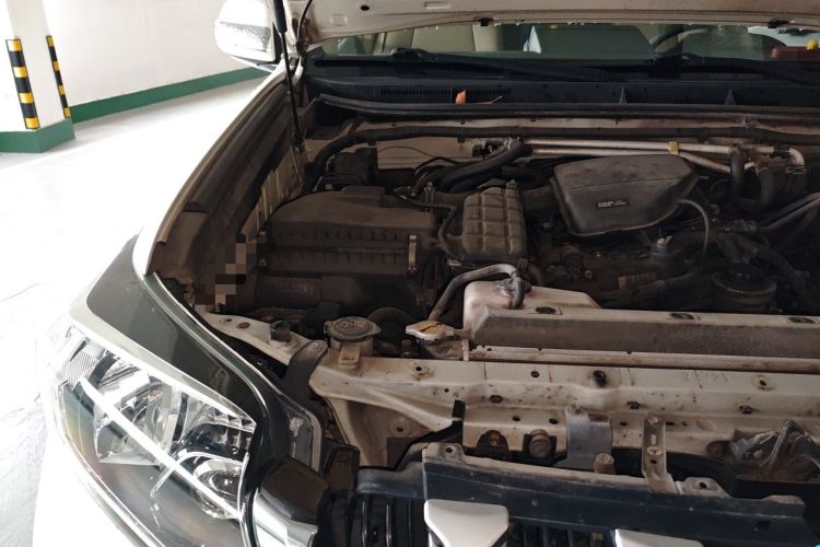 Used Toyota Prado 2015 2.7L Parallel Import Engine Bay Right