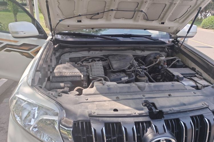 Used Toyota Prado 2015 2.7L Automatic Standard Edition Engine Bay Right