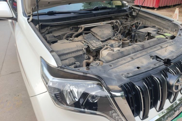 Used Toyota Prado 2015 2.7L Automatic Luxury Edition Engine Bay Right
