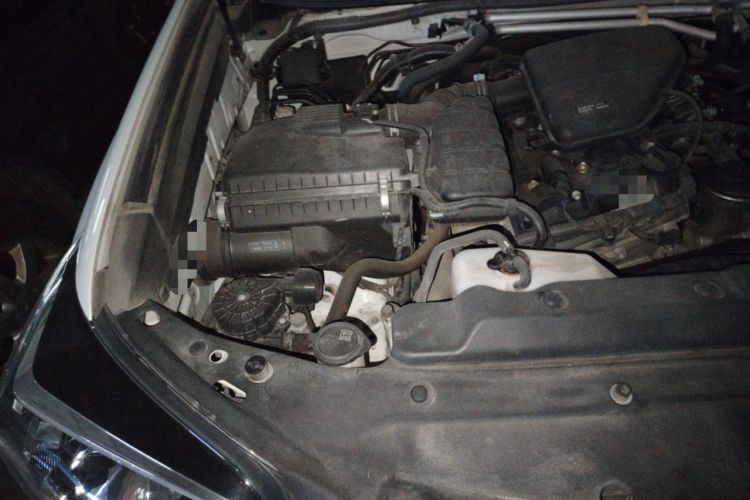 Used Toyota Prado 2015 2.7L TXL Middle East Version Engine Bay Right