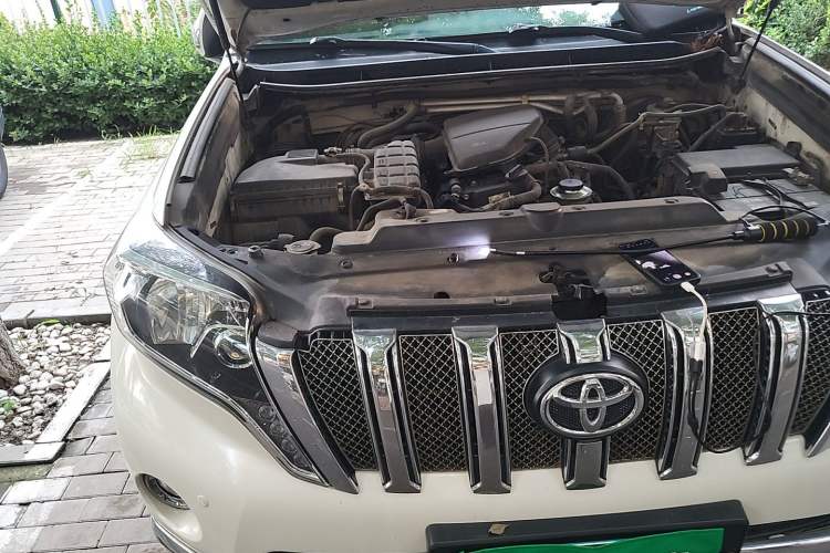 Used Toyota Prado  Engine Bay Right