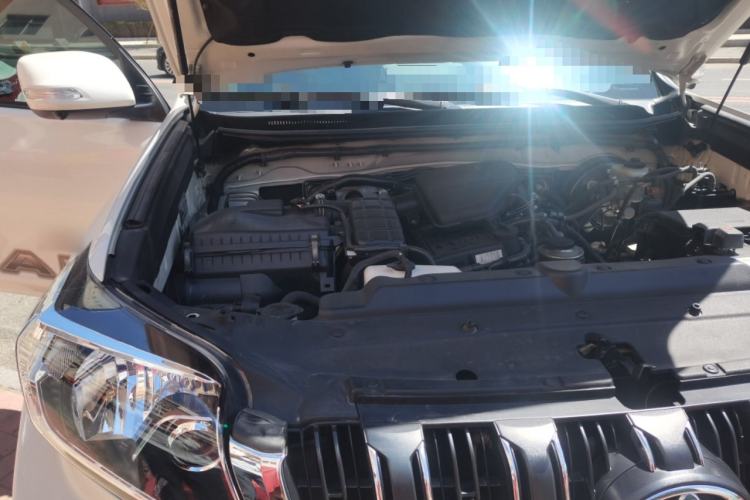 Used Toyota Prado 2015 2.7L Automatic Standard Edition Engine Bay Right