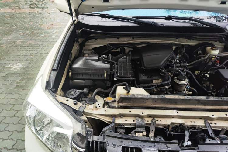 Used Toyota Prado 2015 2.7L Automatic Standard Edition Engine Bay Right