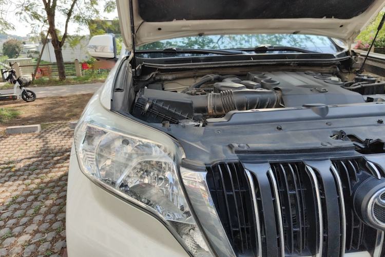 Used Toyota Prado  Engine Bay Right