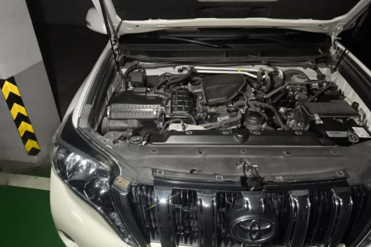 Used Toyota Prado 2015 2.7L Parallel Import Engine Bay Right