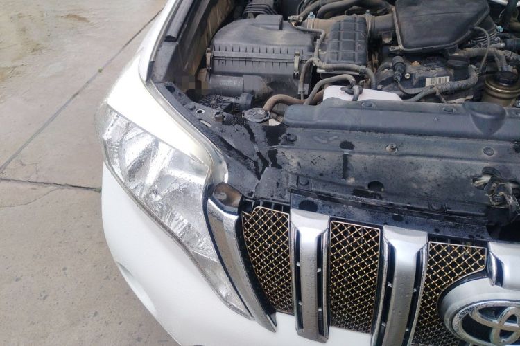 Used Toyota Prado  Engine Bay Right