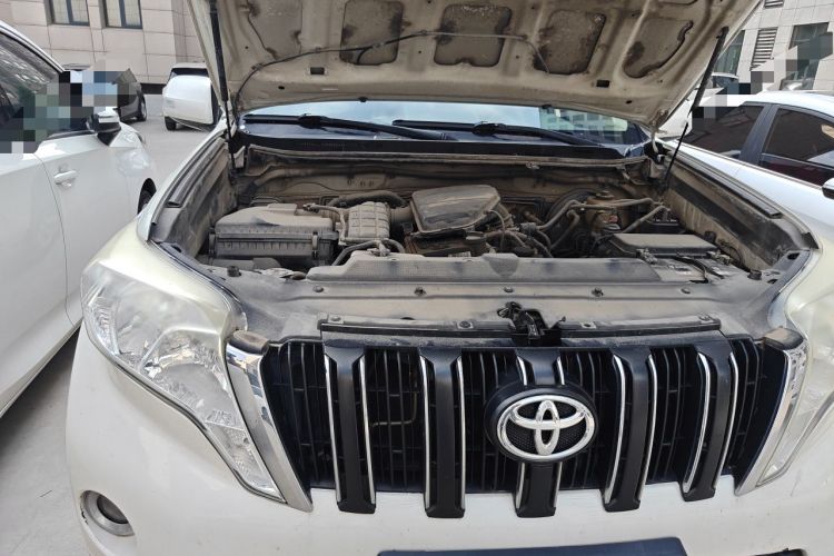 Used Toyota Prado 2015 2.7L Automatic Standard Edition Engine Bay Right