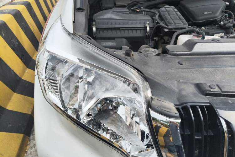 Used Toyota Prado  Engine Bay Right