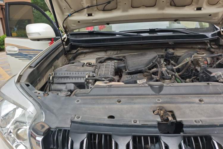 Used Toyota Prado 2015 2.7L Automatic Standard Edition Engine Bay Right