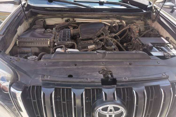 Used Toyota Prado  Engine Bay