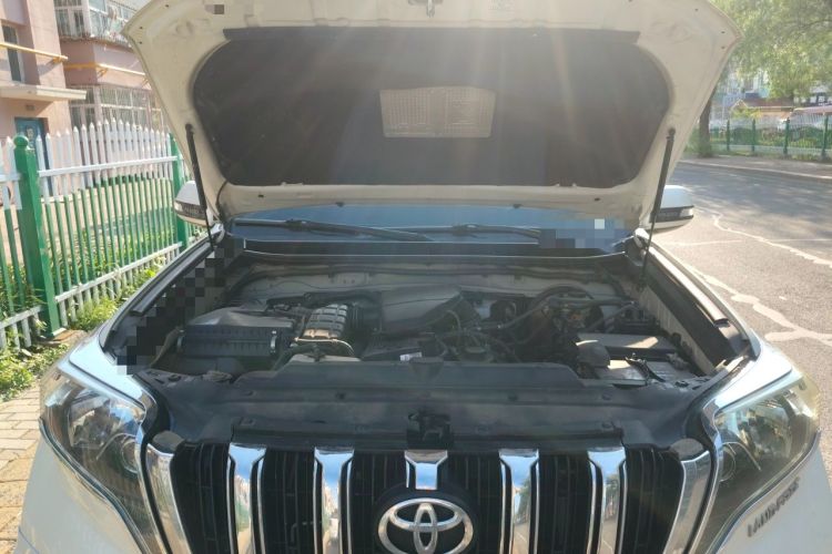 Used Toyota Prado 2015 2.7L Automatic Standard Edition Engine Bay