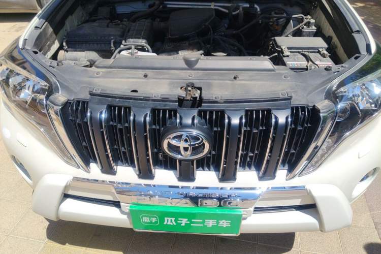 Used Toyota Prado  Engine Bay