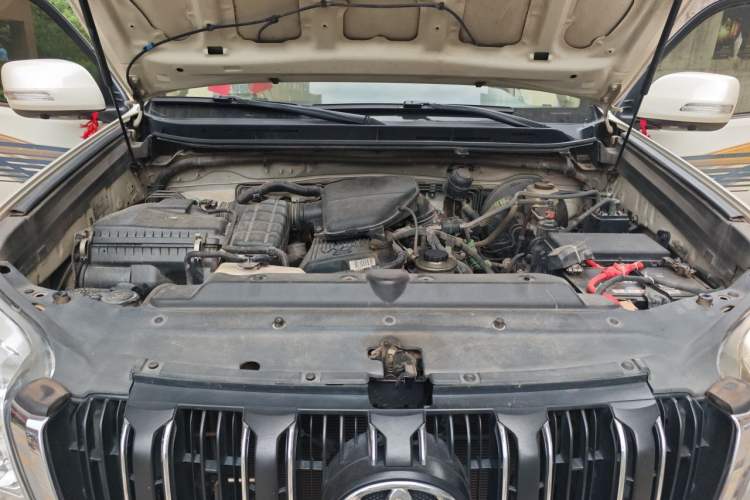 Used Toyota Prado 2015 2.7L Automatic Standard Edition Engine Bay