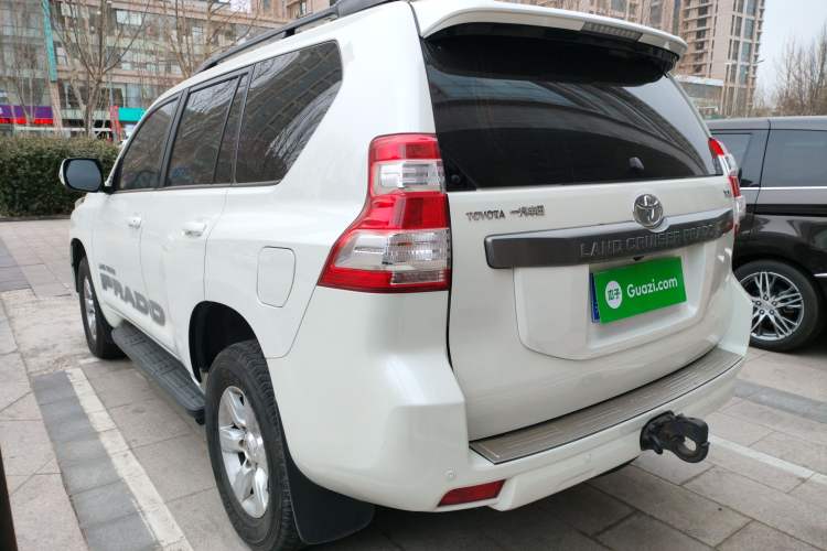 Used Toyota Prado 2015 2.7L Automatic Standard Edition Exterior 2