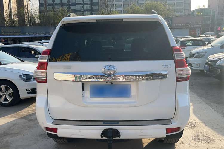 Used Toyota Prado 2015 2.7L Automatic Standard Edition Exterior 4