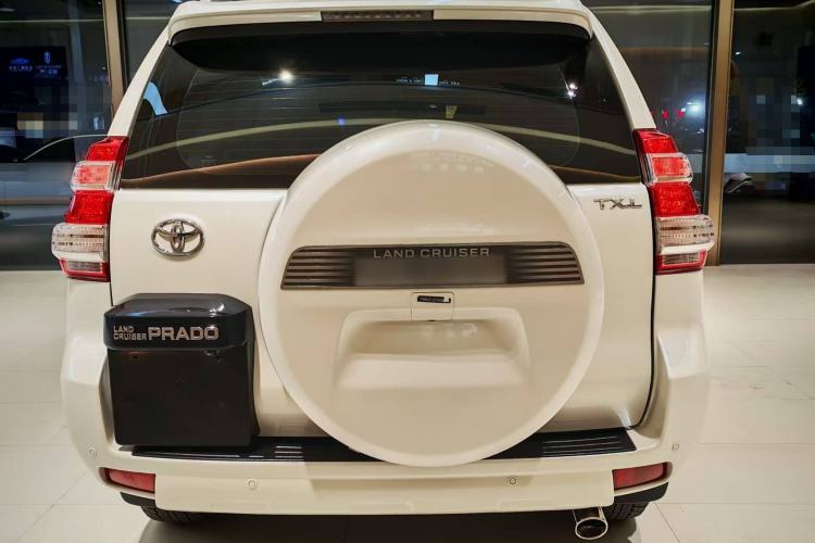 Used Toyota Prado 2015 2.7L TXL Middle East Version Exterior 4