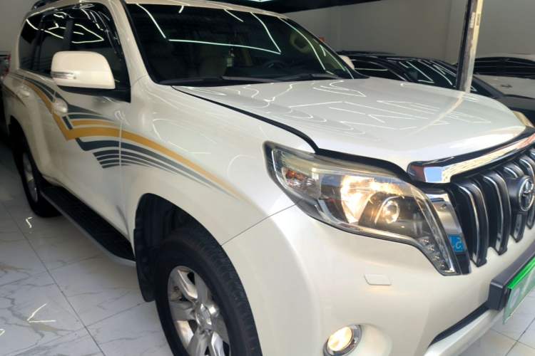 Used Toyota Prado 2015 2.7L Automatic Luxury Edition Front Right 45 Deg